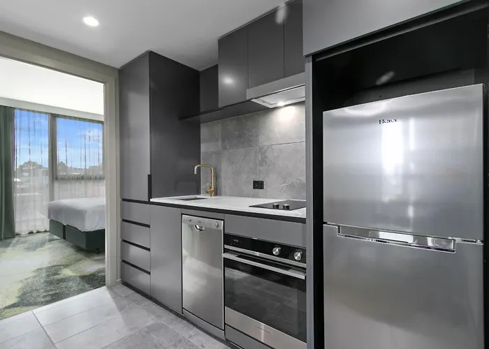 Melbourne City Apartment Hotel